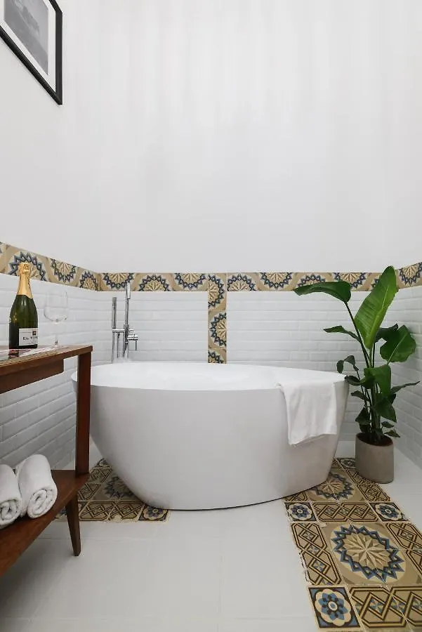Oomph Koszyki Luxurious Apartments وارسو بولندا