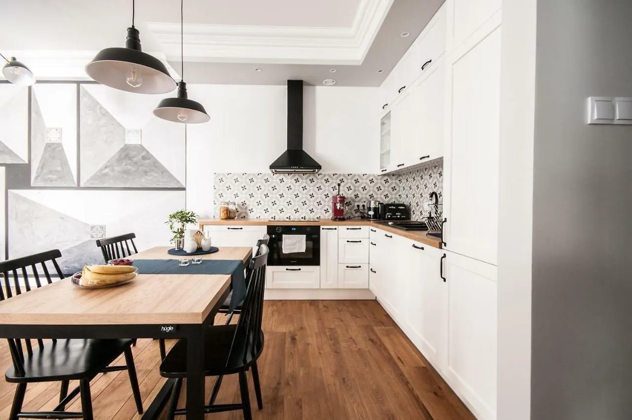 Oomph Koszyki Luxurious Apartments وارسو 0*,