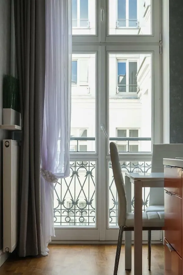 Oomph Koszyki Luxurious Apartments وارسو بولندا